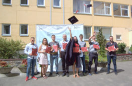 KTU Panevėžio technologijų ir verslo fakulteto absolventams įteikti diplomai