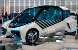 KTU mokslininkas A. Tautkus: Hibridinių ir elektromobilių ateitis – vandeniliu varomos transporto priemonės