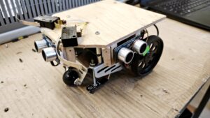 Universitete konstruotas robotas (D. Briedis)