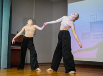 „Šokio ir gimnastikos Academia“ šokėjos Kamilė Šaltupytė ir Goda Mikšytė